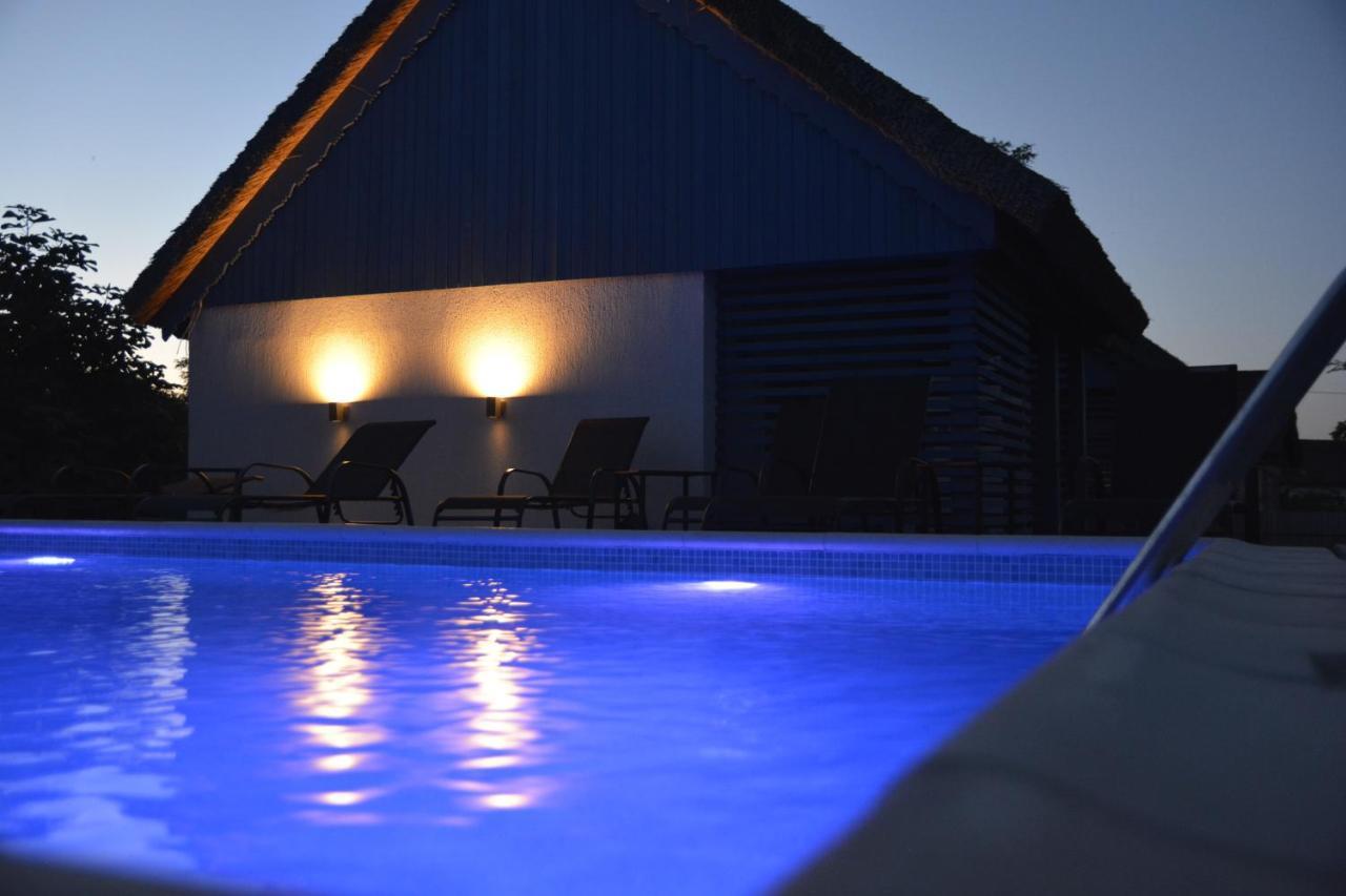 Hotel Déjà Blue - ADULT ONLY à Sfântu Gheorghe Extérieur photo